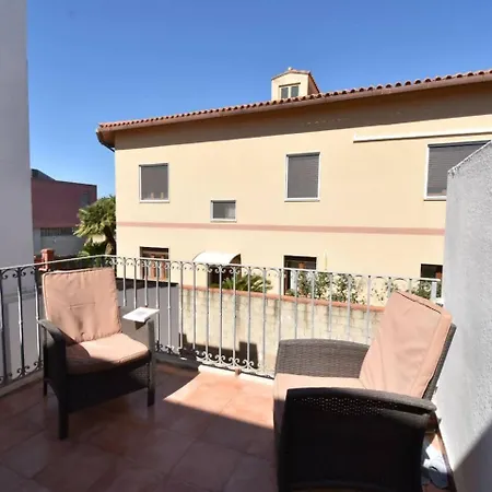 Casa Vacanze Lucia A Due Passi Dal Centro Pula