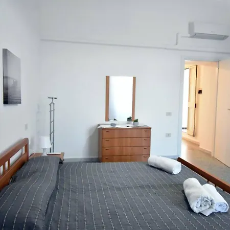 Apartment Lucia A Due Passi Dal Centro *